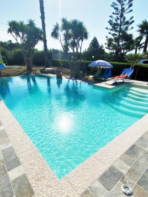 Villa Lilium con piscina privata 10 pax